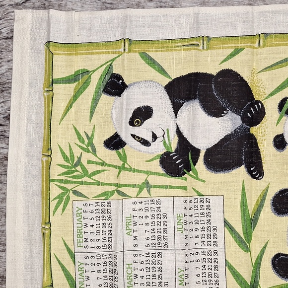 🐼 1987 cloth calendar towel wall hanging with original envelope and dowel - Picture 5 of 13
